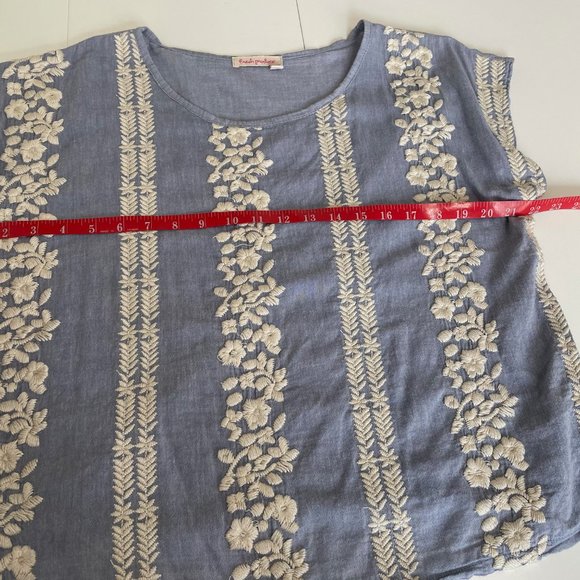 Fresh Produce Organic Cotton Floral Embroidered Top Made in USA - Picture 8 of 11